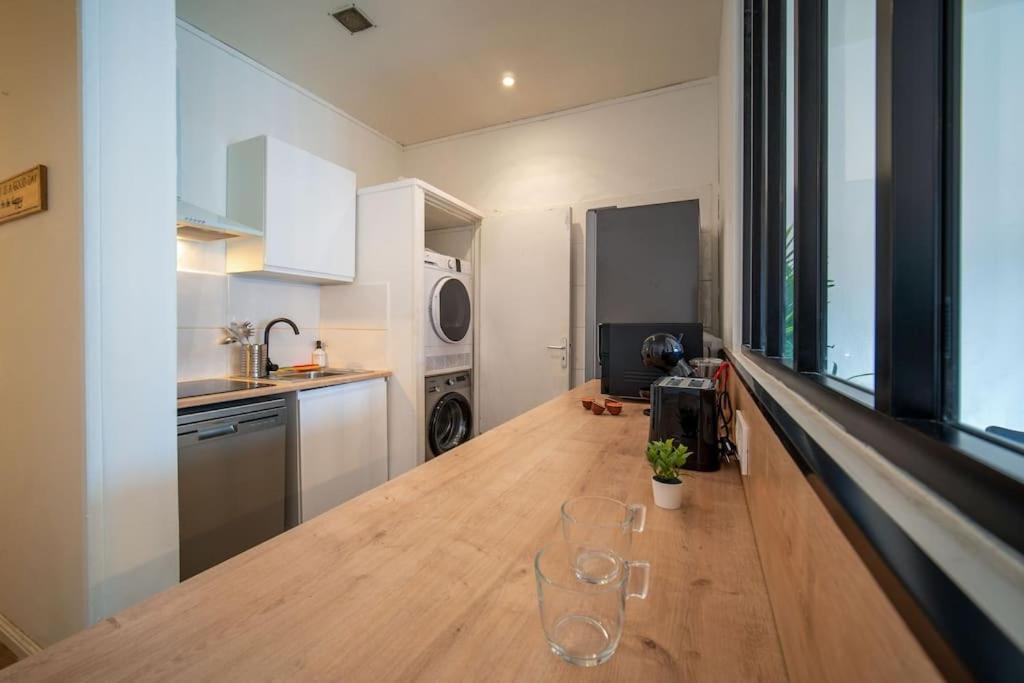 Fully Equiped Wifi Apartment Sleeps 6 Marseille Exterior photo
