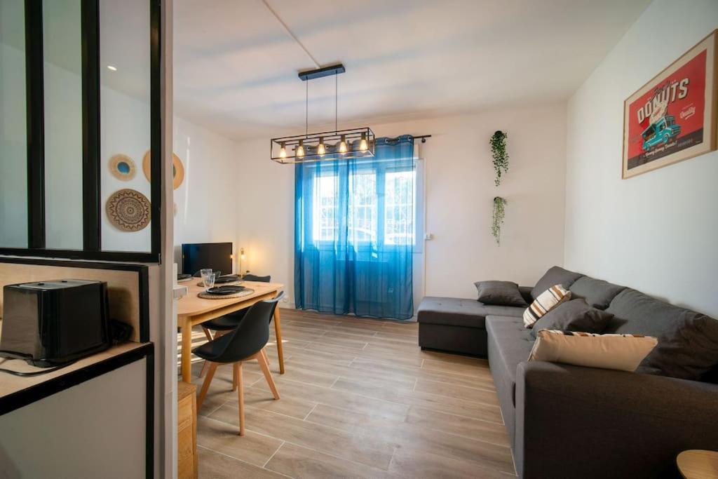 Fully Equiped Wifi Apartment Sleeps 6 Marseille Exterior photo